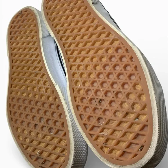 Vans Men's Black and White Sneakers